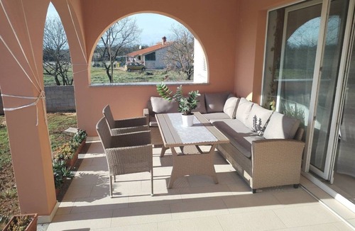 Skatari House | House Lakvere (74253-K1) - Pula