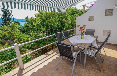 Loviste House | House Lovište (32934-K1) - Loviste