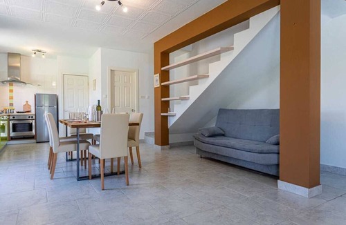 Polje House | House Mali Raj