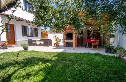 Muntic Apartment | House Nada apartman