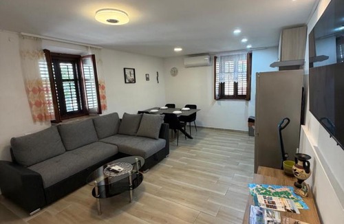 Privlaka Apartment | House Varoš