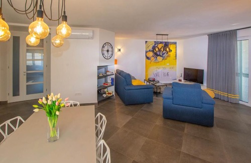 Kraj House | House Villa Verdi