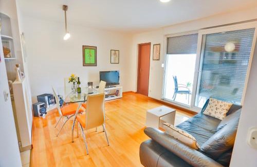 Znjan Apartment | Ibis Apartment