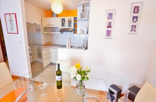 Znjan Apartment | Ibis Apartment