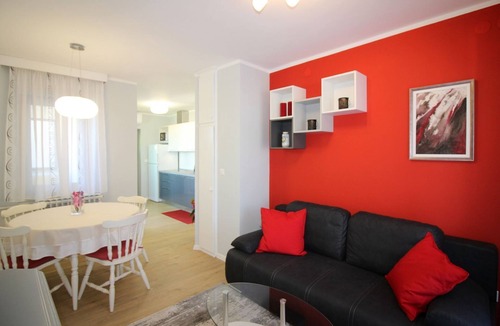 Brulo Apartment | Idyllic apartment just 700 metres from the beach with balcony, garden and WiFi