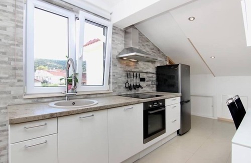 Vinisce House | Idyllically situated flat "Pika" directly by the sea