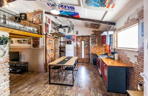 Marcana Apartment | Industrial style studio house Eni, with Parking, BBQ, AC in Marčana, Ferienwohnung