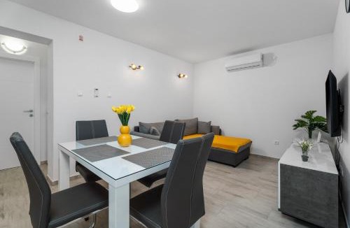Kastel Stafilic Apartment | Josip