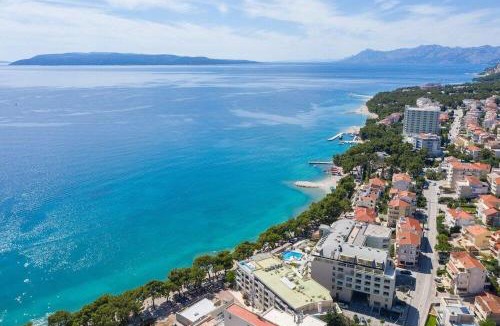 Donja luka Apartment | Just Steps to Sea Makarska