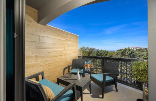 Pjescana Uvala Apartment | JustQcute
