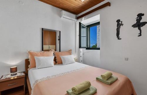 Vrpolje Apartment | Kata