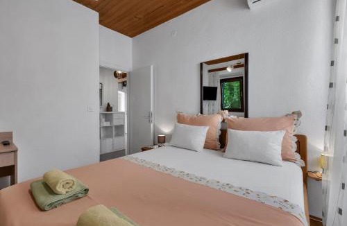Vrpolje Apartment | Kata