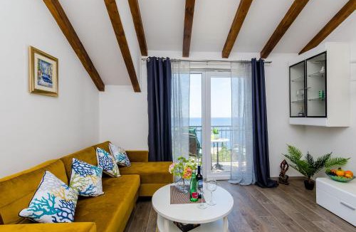 Plat Apartment | King Suite