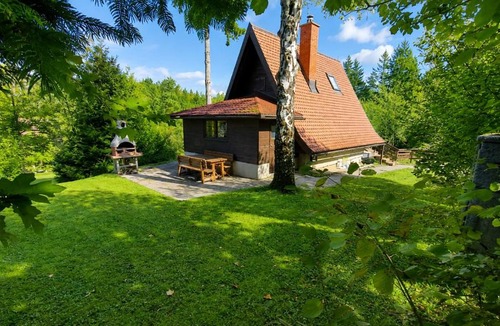 Obcina Brezovica Apartment | Koča Rakitna Forest Chalet with Sauna