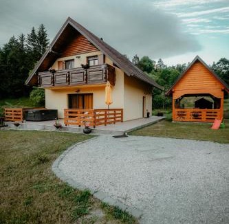 Brestova Draga Ski Chalet | Kuća za odmor - Mavis