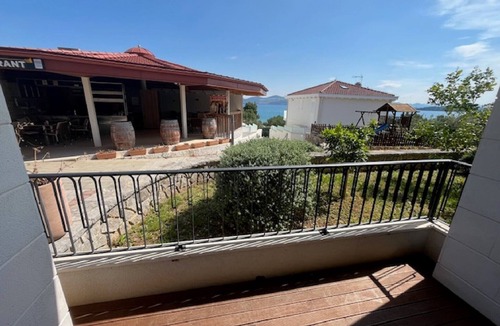Drace Apartment | Kula Fancy Apartments - One-Bedroom Apartment with Terrace Ground Floor A1