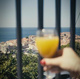 Ploce Apartment | La Dolce Villa 1
