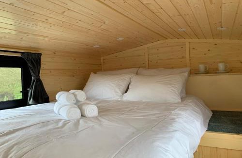 Hrastnik House | Lahod Tiny House by Tiny Away
