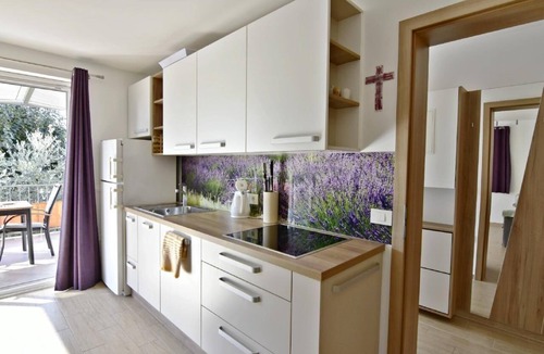 Savudrija Apartment | Lavander flat in villa with pool