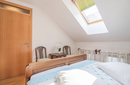 Zerovnica Hotel | Logar Farm Stay near Lake Cerknica - R3, Grahovo, Slovenia