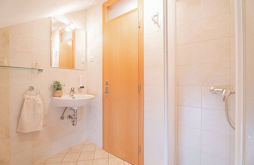 Zerovnica Hotel | Logar Farm Stay near Lake Cerknica - R3, Grahovo, Slovenia