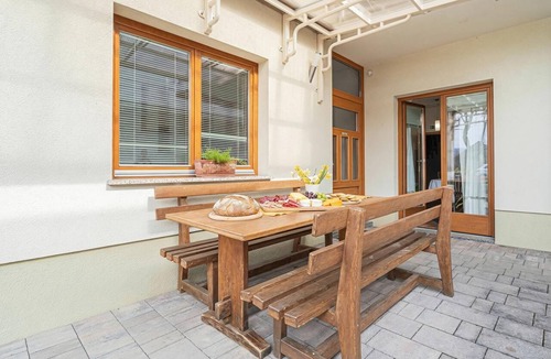 Zerovnica Hotel | Logar Farm Stay near Lake Cerknica - R2, Grahovo, Slovenia