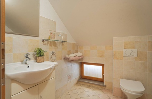 Zerovnica Hotel | Logar Farm Stay near Lake Cerknica - R5, Grahovo, Slovenia