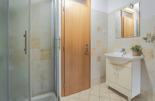 Zerovnica Hotel | Logar Farm Stay near Lake Cerknica - R5, Grahovo, Slovenia