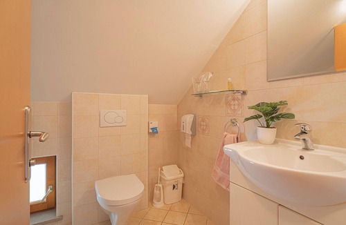 Zerovnica Hotel | Logar Farm Stay near Lake Cerknica - R4, Grahovo, Slovenia