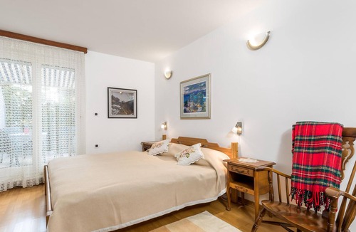Icici Apartment | Look forward to a relaxing vacation near the beach and the sea in this vacation apartment.