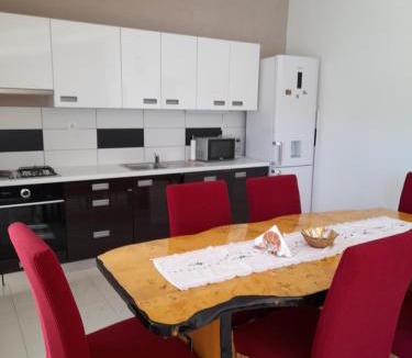 Pirovac Apartment | loren