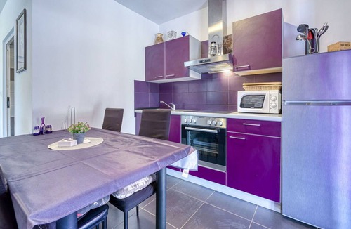 Polje Apartment | Lovely apartment for 4 people with pool, WIFI, terrace and pets allowed