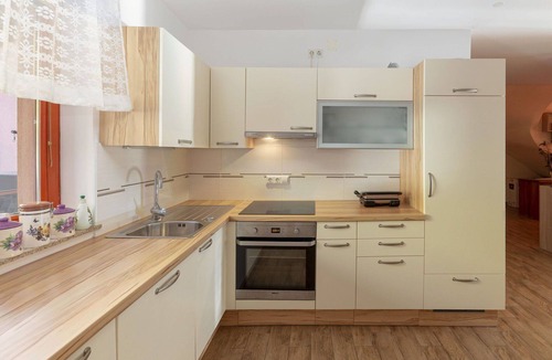 Ratece Apartment | Lovely apartment for 6 guests with WIFI, TV and terrace