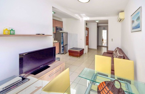 Blace Apartment | Lovely apartment for 5 people with A/C, WIFI, TV, balcony and pets allowed