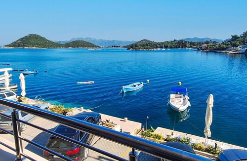 Blace Apartment | Lovely apartment for 4 people with WIFI, A/C, TV, balcony and pets allowed