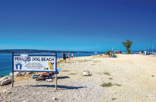 Selce Apartment | Lovely apartment in Crikvenica with WiFi
