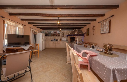 Korlat Apartment | Lovely apartment in Korlat with WiFi