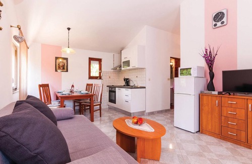 Krusevo Apartment | Lovely apartment in Krusevo with WiFi