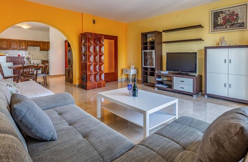 Medulin Apartment | Lovely apartment in Medulin with WiFi