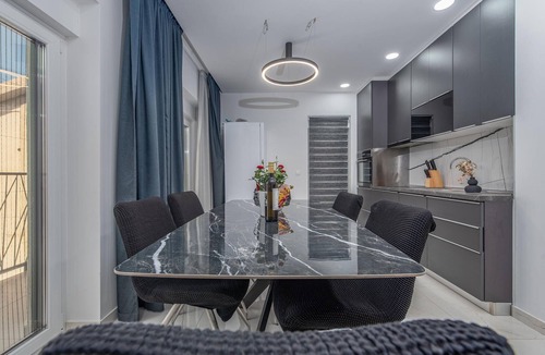 Metajna Apartment | Lovely apartment in Metajna with house sea view