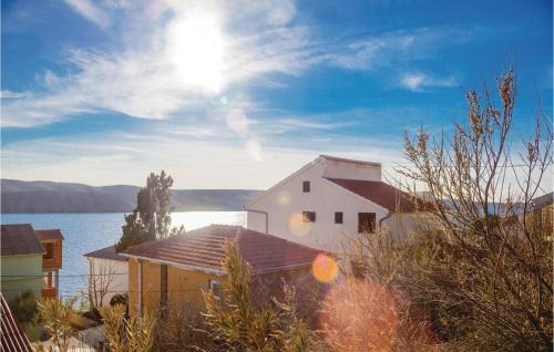 Miskovici Apartment | Lovely Apartment In Miskovici With House Sea View