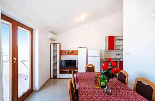 Nevidane Apartment | Lovely apartment in Nevidane with house sea view