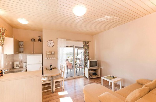 Pirovac Apartment | Lovely apartment in Pirovac with WiFi