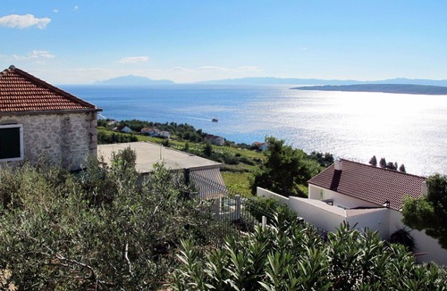 Zavala House | Lovely apartment in villa for 5 people with A/C, WIFI, TV and terrace