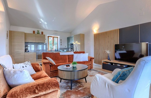 Bibali House | Lovely apartment in villa for 4 people with A/C, pool, WIFI, TV and terrace