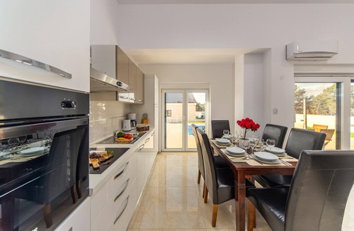 Bilice House | Lovely home in Bilice