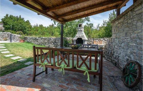 Trgetari House | Lovely Home In Burjaki