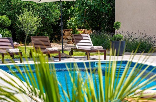 Kras House | Lovely home in Dobrinj