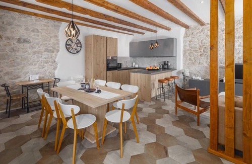 Dracevac House | Lovely home in Dracevac