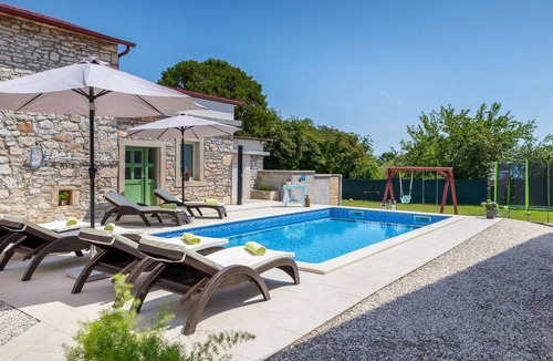 Mali Vareski House | Lovely home in Duga Uvala